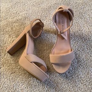 Tan Platform Sandal Heels 👡
